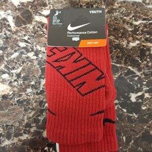 *3/$30* NWT Nike Youth crew socks 3 pack sz 3y-5y
